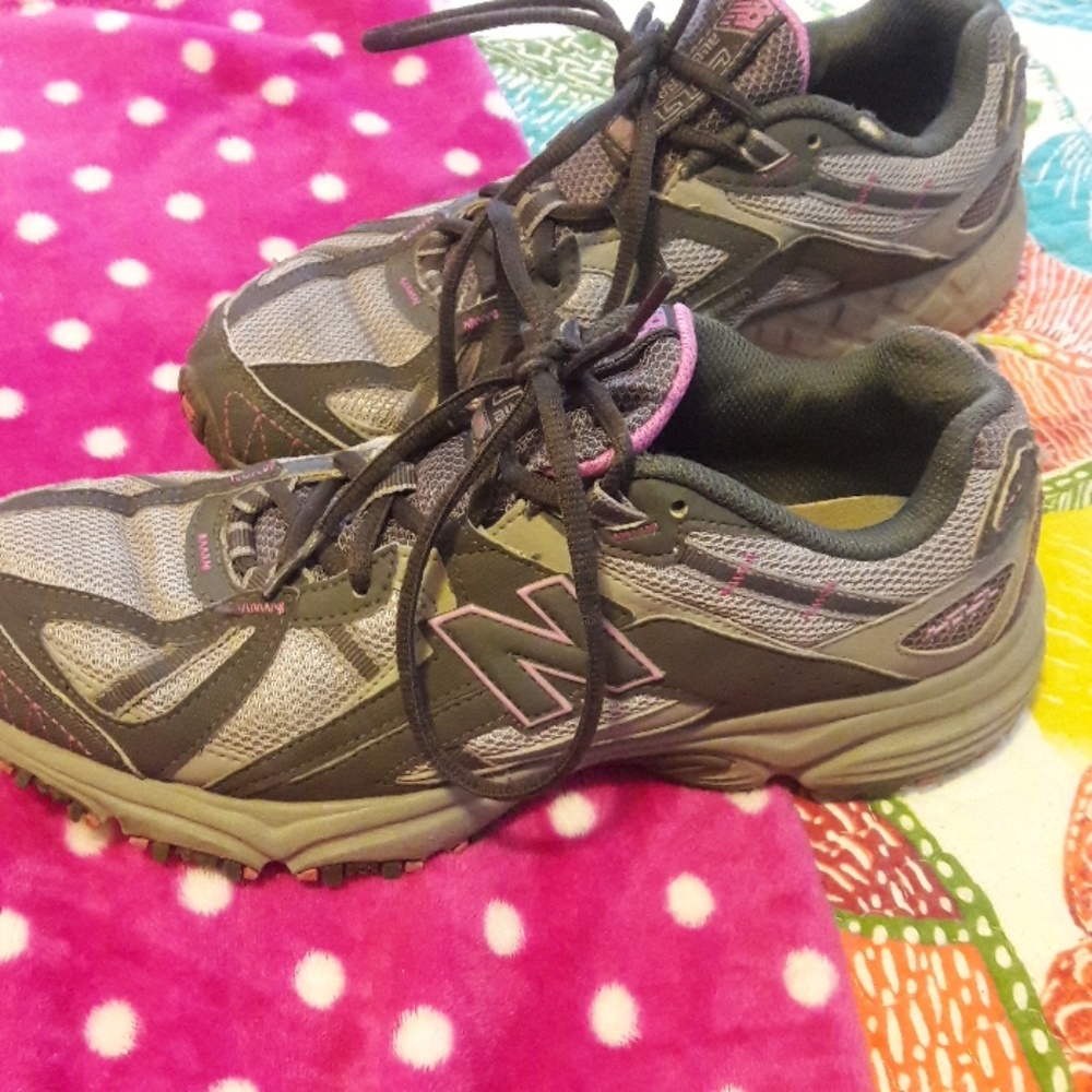 Running shoes